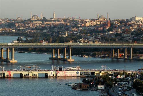 Eyüp'te 15 bin kişilik iftar!