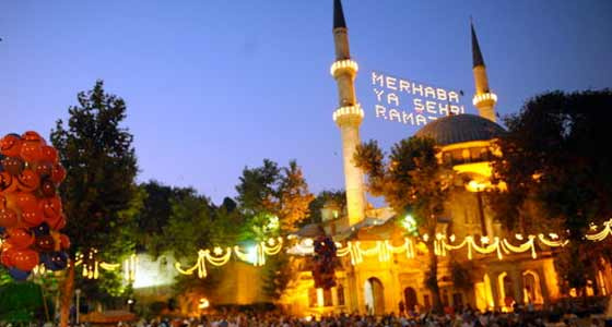 İstanbul böyle iftar açıyor