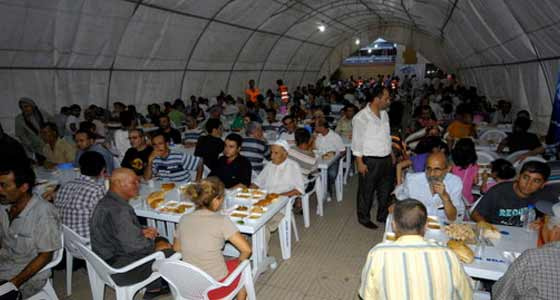 İstanbul böyle iftar açıyor