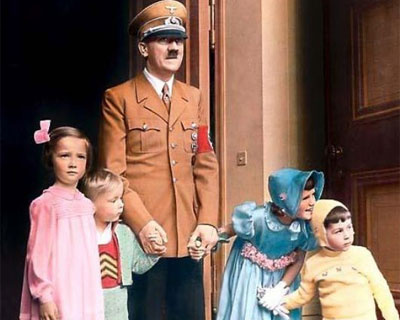 İşte RENKLİ Hitler