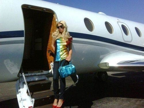 Paris Hilton'dan yeni fotoğraflar