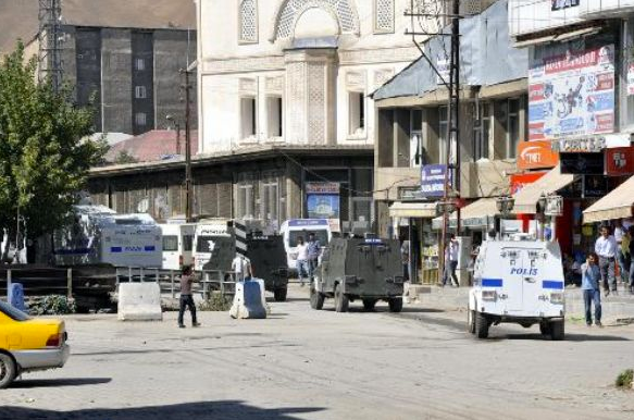 Yüksekova sokakları yine karıştı!