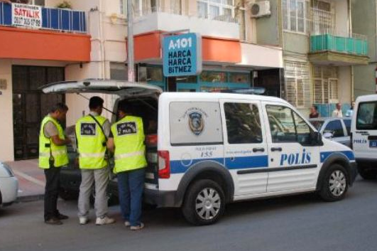 İnsan kendine bunu nasıl yapar!