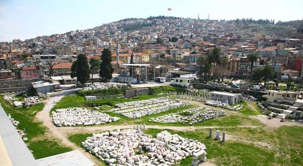 İzmir'in altından tarihi kent çıktı!