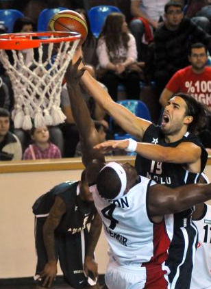 Anadolu Efes hızlı başladı