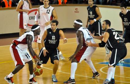 Anadolu Efes hızlı başladı