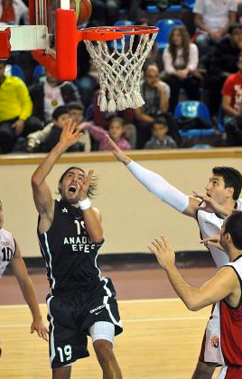 Anadolu Efes hızlı başladı