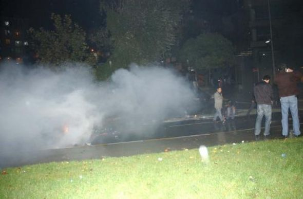 PKK yandaları İstanbul'u ateşe verdi