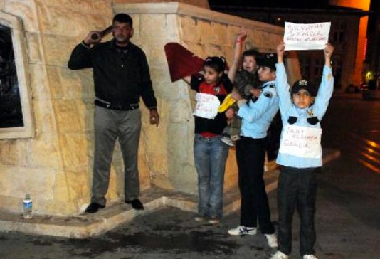 Yapılan saldırıyı böyle protesto etti