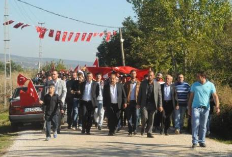 Binlerce kişi şehidi için ağladı