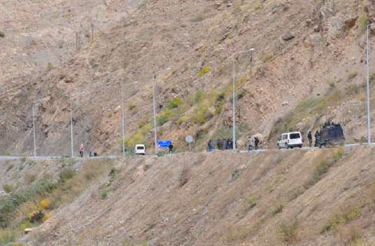 Bomba yüklü katır böyle patlatıldı