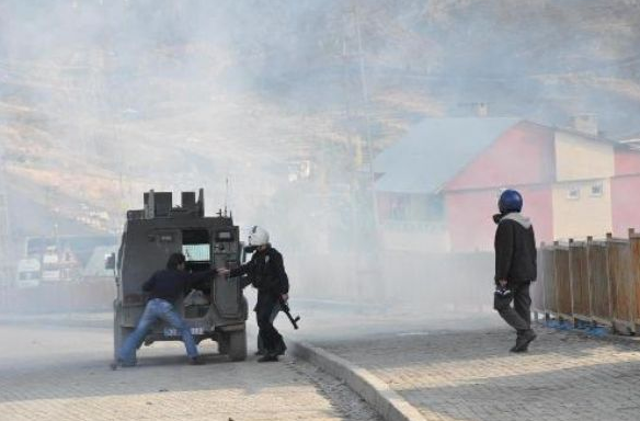 Hakkari bayramda da karıştı!