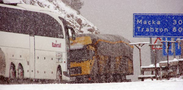 Türkiye güne kar görüntüleriyle uyandı!