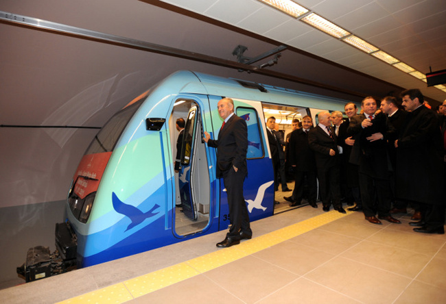 İstanbul trafiğine büyük neşter