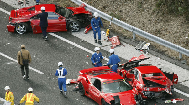 8 Ferrari ve 1 Lamborghini yarışırsa...