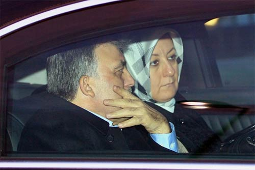 Gül'den Erdoğan'a ziyaret