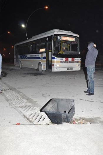 PKK yandaşları otobüse saldırdı