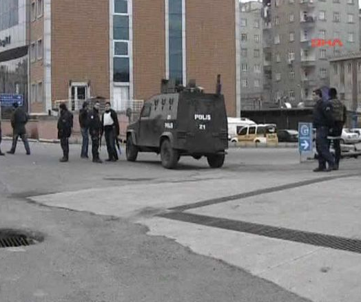 Diyarbakır'da terörist avı