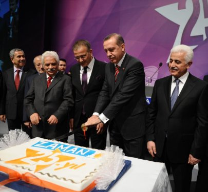 Zaman'ın pastasını Erdoğan kesti!
