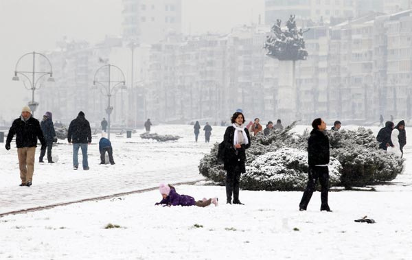 İzmir'de yıllar sonra kar