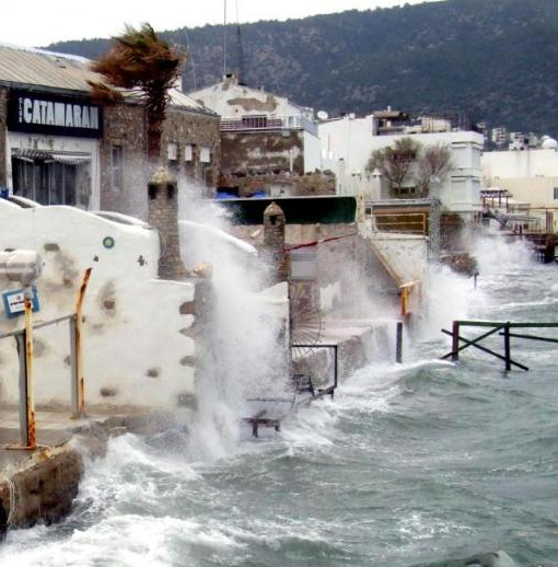 Bodrum'u fırtına böyle vurdu!