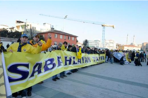 Fenerbahçeliler Çağlayan'da destekte