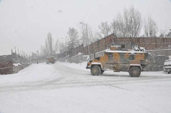 Hakkari sınırına sevkiyat