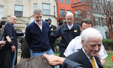 George Clooney tutuklandı