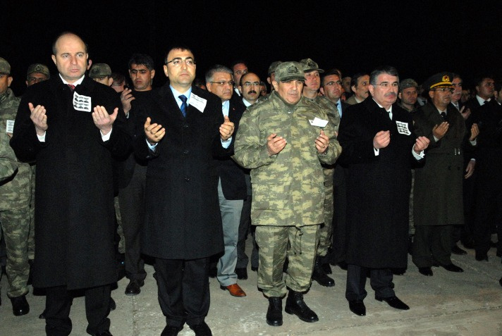 Diyarbakır'da 6 polis için cenaze töreni