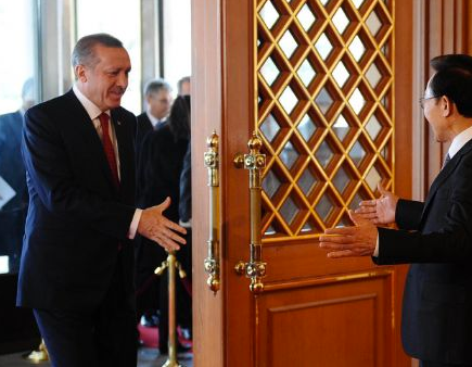 Erdoğan'a Mavi Köşk'te sıcak karşılama