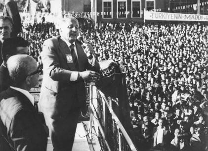 Erbakan'ın hiç görülmemiş fotoğrafları