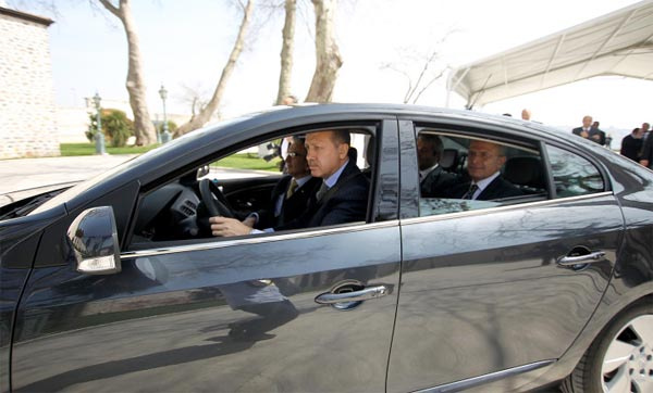 Erdoğan direksiyon koltuğunda