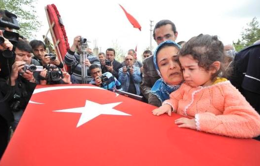 Şehit eşinin sözleri yürekleri dağladı