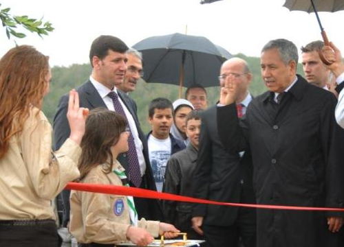 Arınç temel atma törenine katıldı