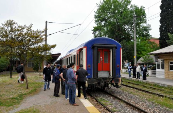 Tren istasyonunda feci ölüm