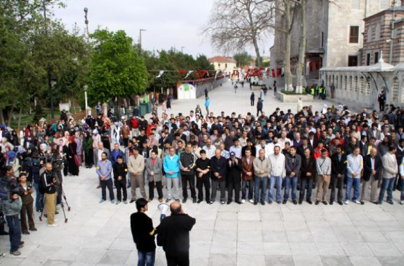 1 Mayıs'a cenaze namazıyla başladılar!