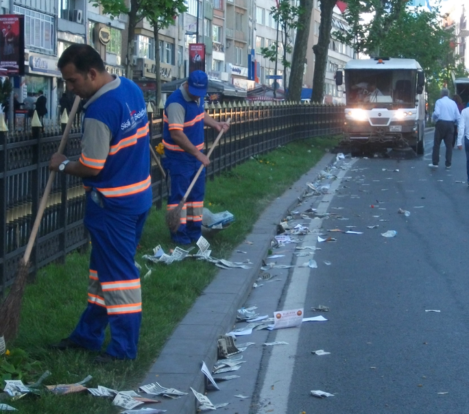 Önce yürüdüler, sonra temizlediler