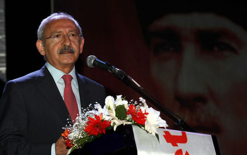 Kılıçdaroğlu gözyaşlarını tutamadı!