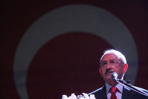 Kılıçdaroğlu gözyaşlarını tutamadı!