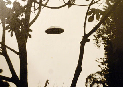 UFO uçaktan böyle görüntülendi