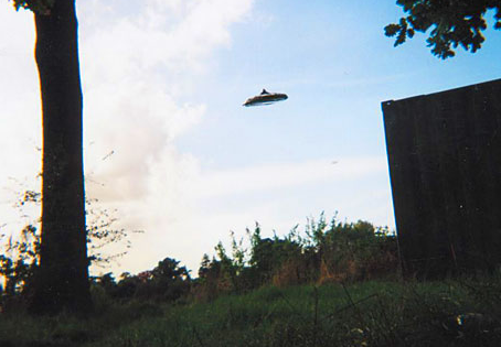 UFO uçaktan böyle görüntülendi