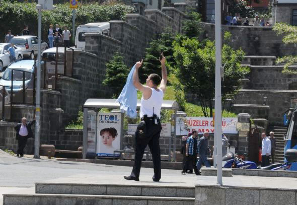 Rize'de polis cinneti