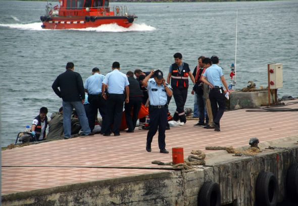 Kadıköy'de ceset karaya vurdu