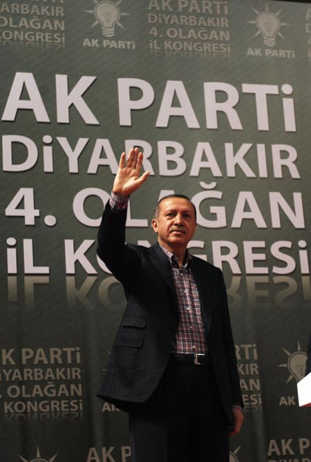 Erdoğan 1 yıl sonra Diyarbakır'da!