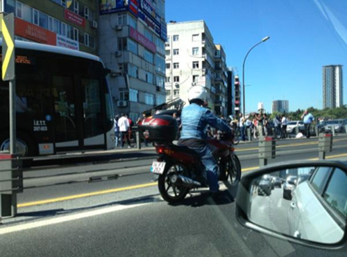 İstanbul'da feci metrobüs kazası!