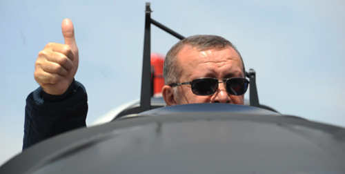 Erdoğan pilot koltuğunda