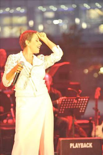 Nilüfer'den süper konser