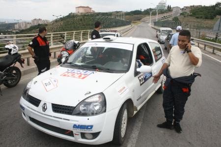 Rallide akıllara ziyan olay