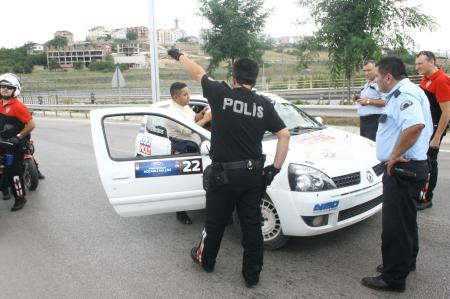 Rallide akıllara ziyan olay