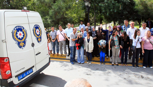 Şehit polise hüzünlü veda